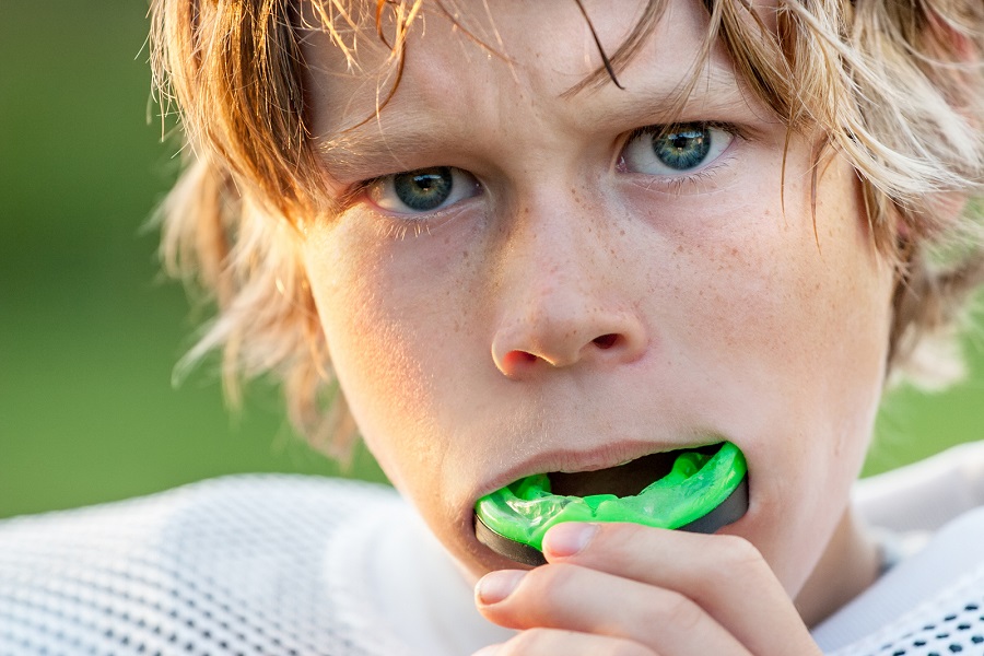SAFEGUARD YOUR MOUTH THIS WINTER BY LIMITING CAVITY-CAUSING SUGAR, EATING HEALTHY AND WEARING AN ATHLETIC GUARD
