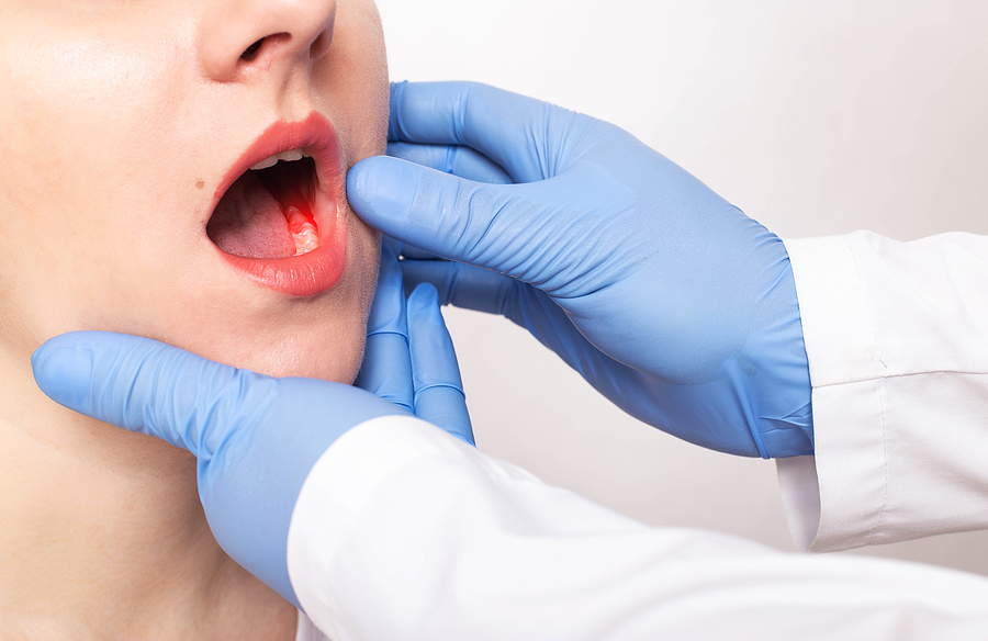 FOR NATIONAL GUM DISEASE AWARENESS MONTH, COMMIT TO HEALTHIER TEETH AND GUMS!