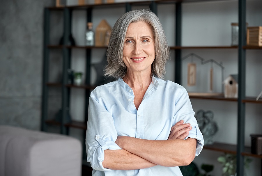 AGING AND DENTAL HEALTH: DON’T LET TIME ROB YOU OF THE HEALTHY, BEAUTIFUL SMILE YOU DESERVE!