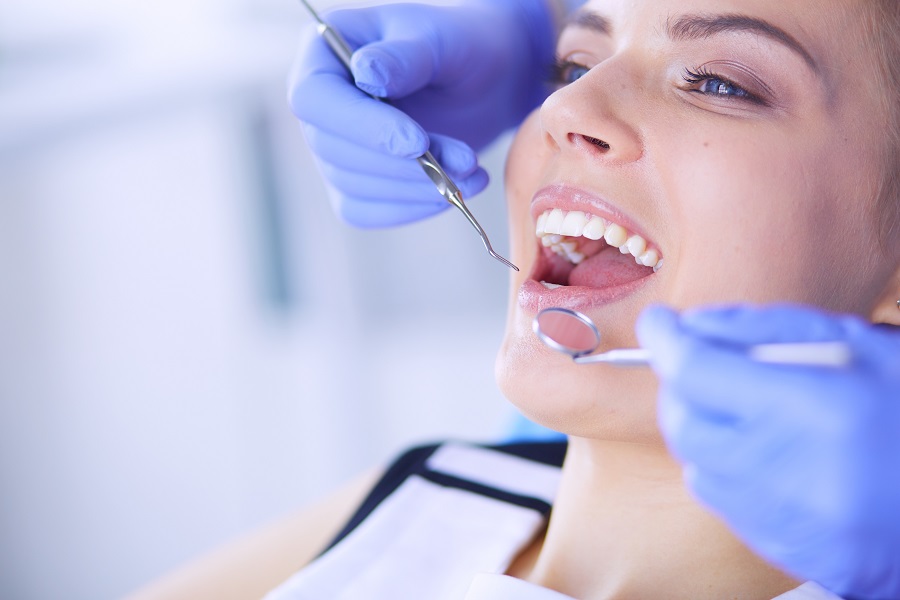 USING SCALING AND ROOT PLANING TO TREAT GUM DISEASE